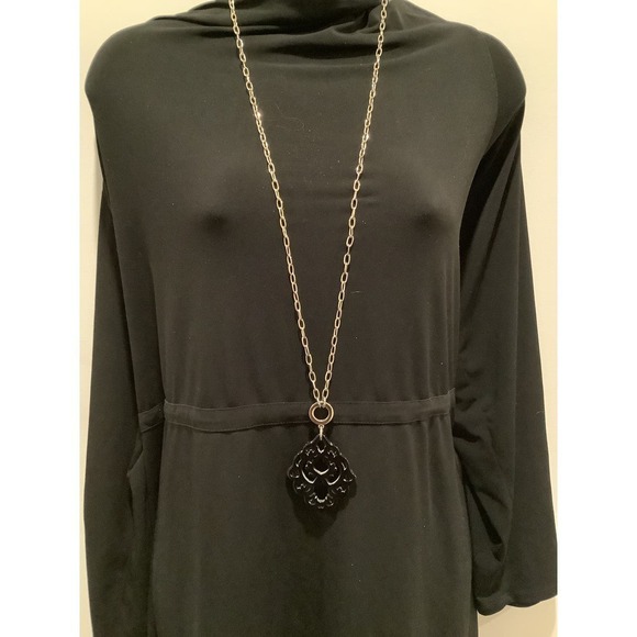 ZENZII GOLD TONE TOGGLE CHAIN BLACK ACRYLIC RESIN STATEMENT NECKLACE - Picture 5 of 7